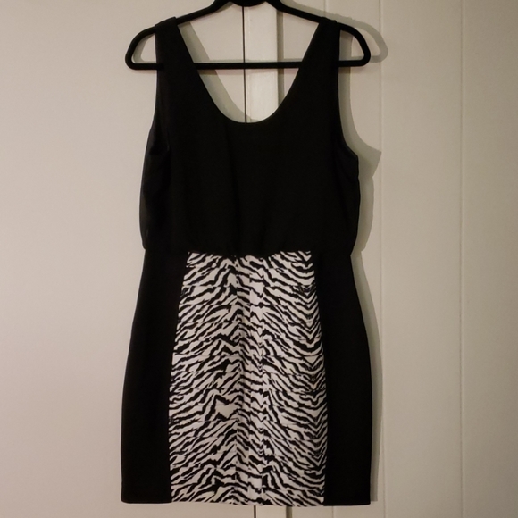 Express Black Sheath Dress - Picture 2 of 6